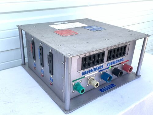 Dadco: 600 Amp 3 Phase Camlok Pass Through Distro Box (DAD600FC3)